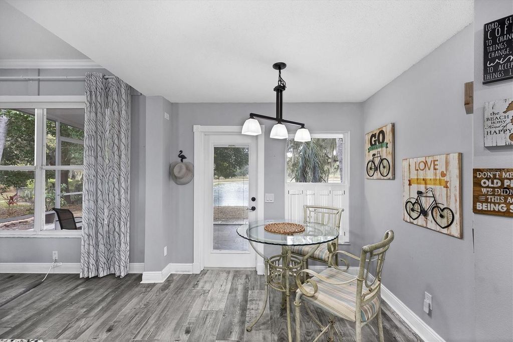 Image 13 of property listing at 11302 3RD AVENUE E, Bradenton, FL 34212