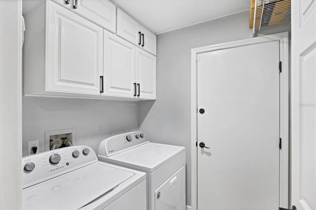Image 22 of property listing at 11302 3RD AVENUE E, Bradenton, FL 34212
