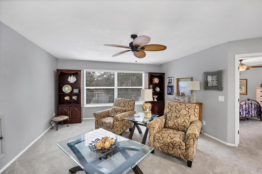 Image 25 of property listing at 11302 3RD AVENUE E, Bradenton, FL 34212