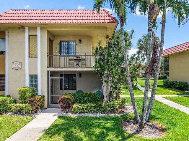 303 Lakeview Drive 102, Weston, FL 33326