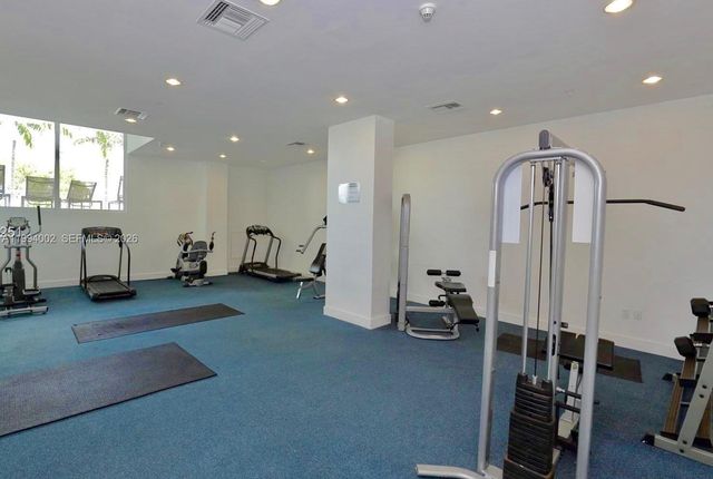 2200 NE 4th Ave 708, Miami, FL 33137