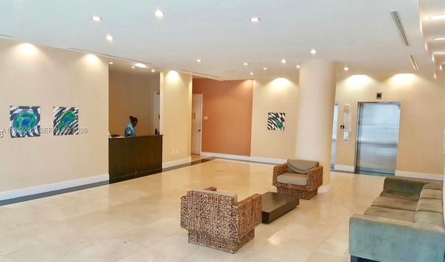 2200 NE 4th Ave 708, Miami, FL 33137