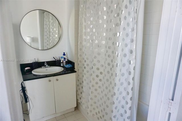 2200 NE 4th Ave 708, Miami, FL 33137