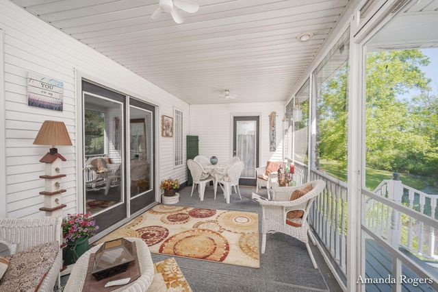 2295 Fallasburg Park Drive NE, Lowell, MI 49331