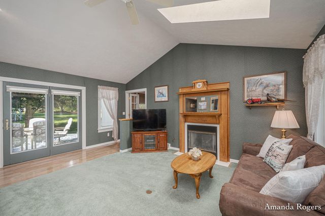 2295 Fallasburg Park Drive NE, Lowell, MI 49331