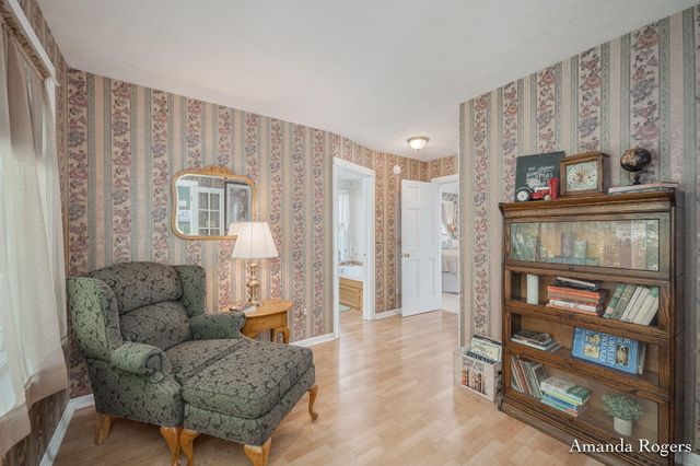 2295 Fallasburg Park Drive NE, Lowell, MI 49331