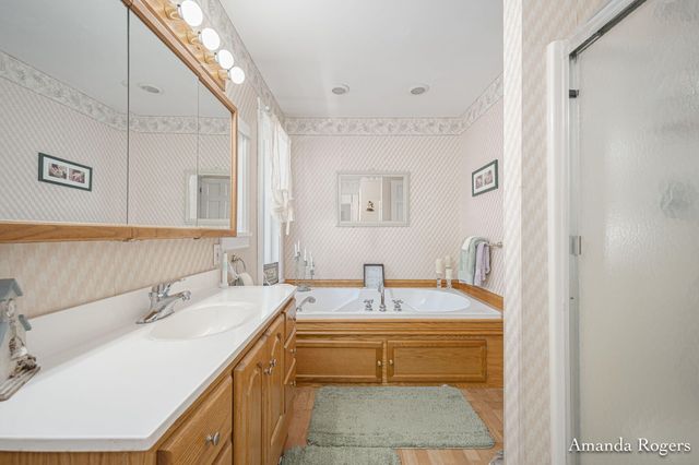 2295 Fallasburg Park Drive NE, Lowell, MI 49331