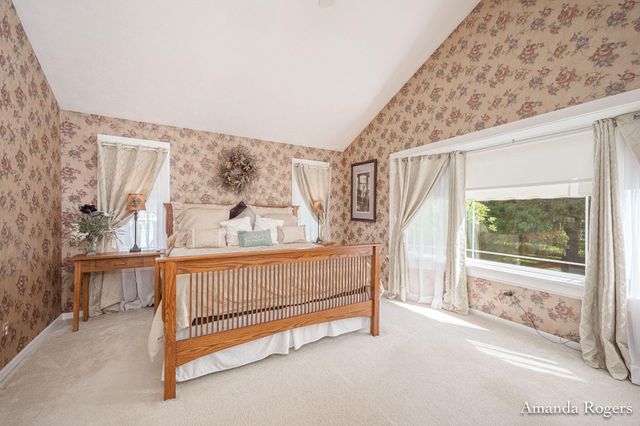 2295 Fallasburg Park Drive NE, Lowell, MI 49331