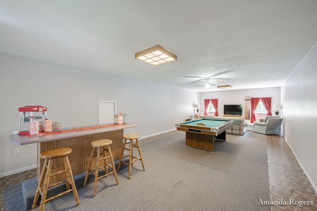 2295 Fallasburg Park Drive NE, Lowell, MI 49331