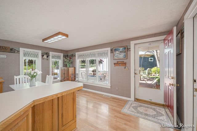 2295 Fallasburg Park Drive NE, Lowell, MI 49331