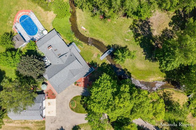 2295 Fallasburg Park Drive NE, Lowell, MI 49331
