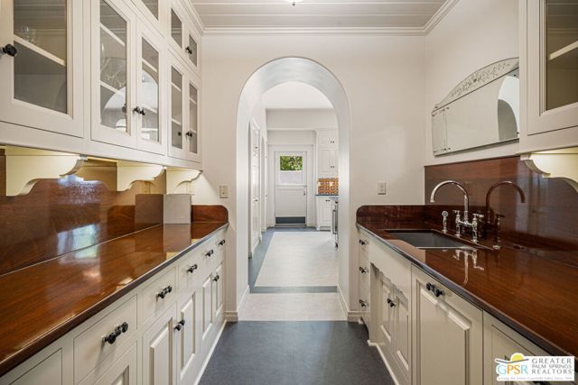 501 N Belardo Road, Palm Springs, CA 92262