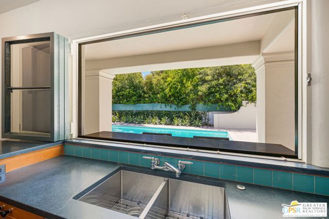 501 N Belardo Road, Palm Springs, CA 92262