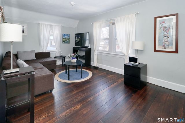 10 Keith Street, Norwalk, CT 06854