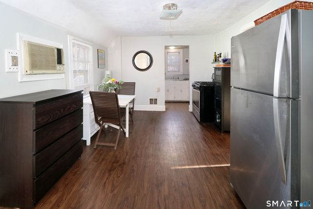 10 Keith Street, Norwalk, CT 06854