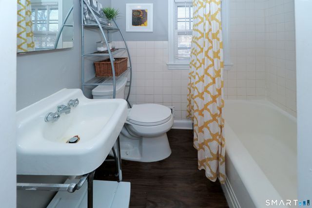 10 Keith Street, Norwalk, CT 06854