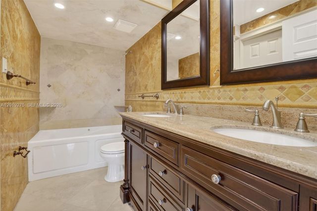 7041 Environ Boulevard 327, Lauderhill, FL 33319