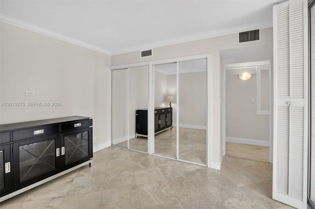 7041 Environ Boulevard 327, Lauderhill, FL 33319