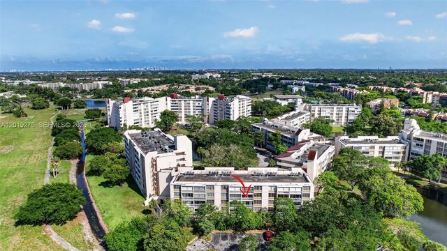 7041 Environ Boulevard 327, Lauderhill, FL 33319
