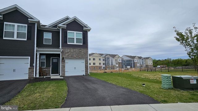 50 PEREGRINE WAY, Burlington, NJ 08016