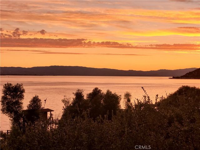 9279 Glenhaven Drive, Glenhaven, CA 95443