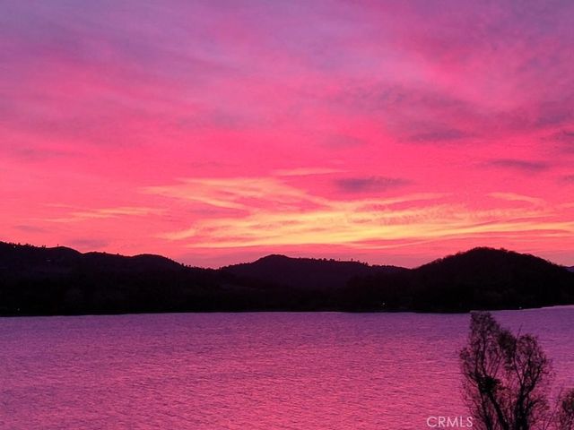 9279 Glenhaven Drive, Glenhaven, CA 95443