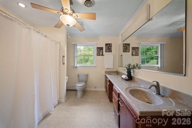 528 Baccus Siding Road, Green Mountain, NC 28740