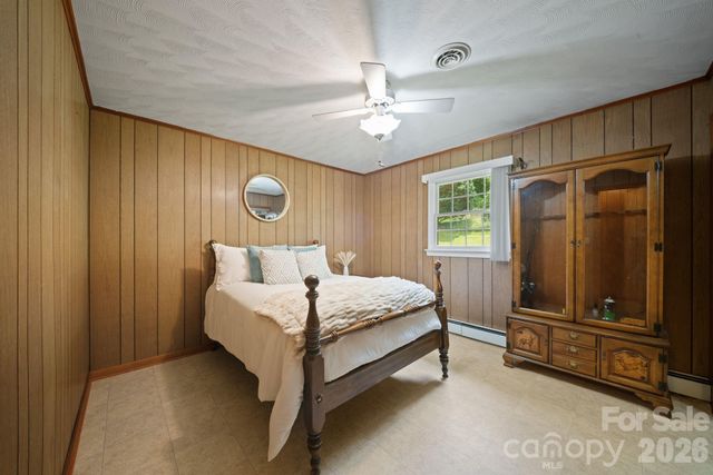 528 Baccus Siding Road, Green Mountain, NC 28740