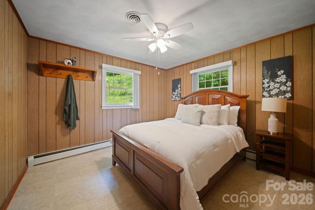 528 Baccus Siding Road, Green Mountain, NC 28740