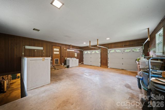 528 Baccus Siding Road, Green Mountain, NC 28740