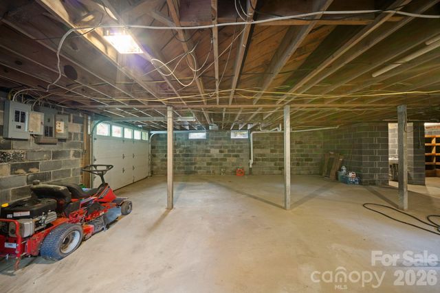 528 Baccus Siding Road, Green Mountain, NC 28740