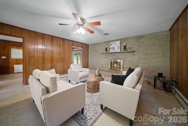 528 Baccus Siding Road, Green Mountain, NC 28740