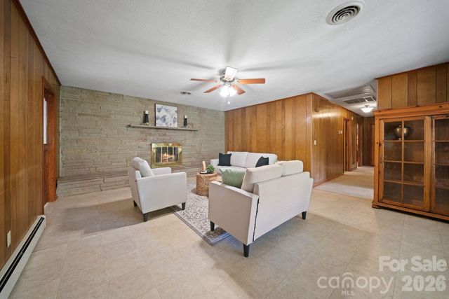 528 Baccus Siding Road, Green Mountain, NC 28740