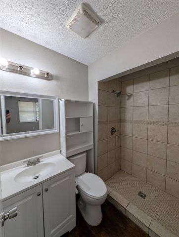 1250 Granada Lane, Lewisville, TX 75067