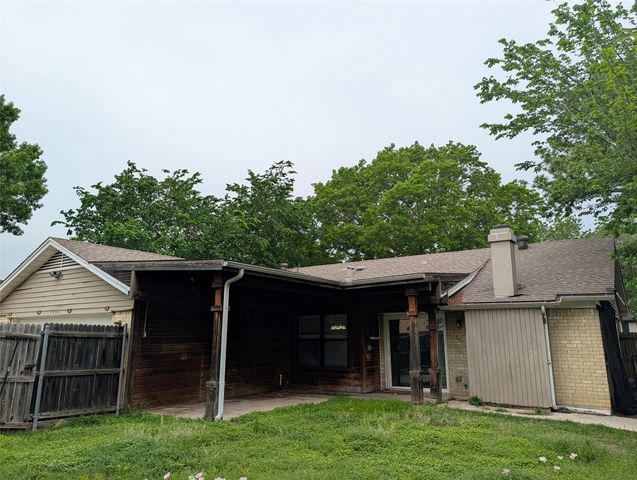 1250 Granada Lane, Lewisville, TX 75067