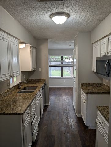 1250 Granada Lane, Lewisville, TX 75067