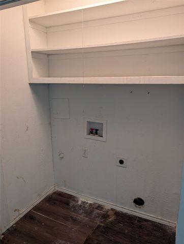 1250 Granada Lane, Lewisville, TX 75067