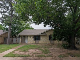 1250 Granada Lane, Lewisville, TX 75067
