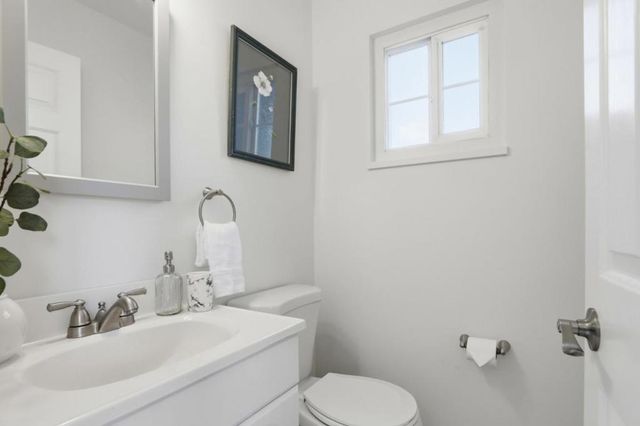 1091 W Latimer Avenue, Campbell, CA 95008