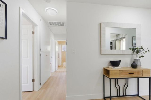 1091 W Latimer Avenue, Campbell, CA 95008