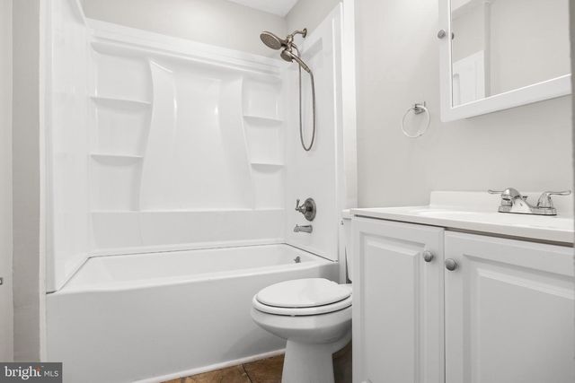 330 W 15TH ST, Chester, PA 19013