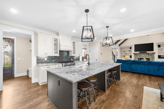 7560 Crestline Drive, Dawsonville, GA 30534