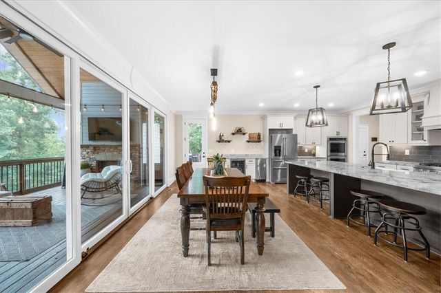 7560 Crestline Drive, Dawsonville, GA 30534