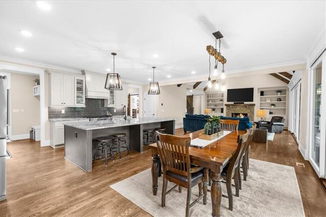 7560 Crestline Drive, Dawsonville, GA 30534