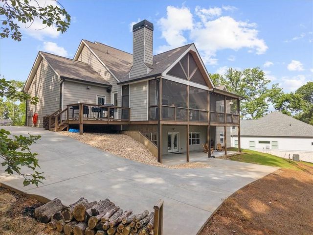 7560 Crestline Drive, Dawsonville, GA 30534