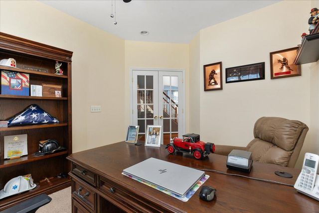 110 VINCENT DR, Stephens City, VA 22655