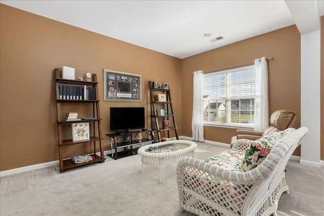 110 VINCENT DR, Stephens City, VA 22655