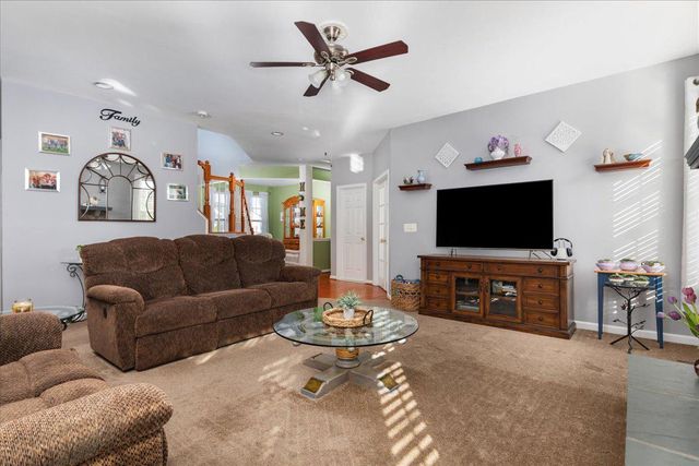 110 VINCENT DR, Stephens City, VA 22655