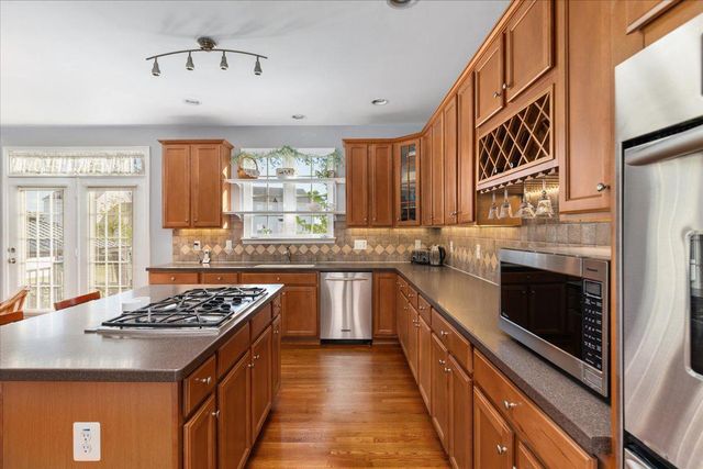 110 VINCENT DR, Stephens City, VA 22655
