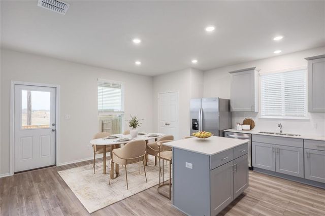 212 Sugar Cane RD, Buda, TX 78610